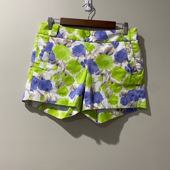 J. Crew Pants - J crew Lime Green Floral Shorts size 4
